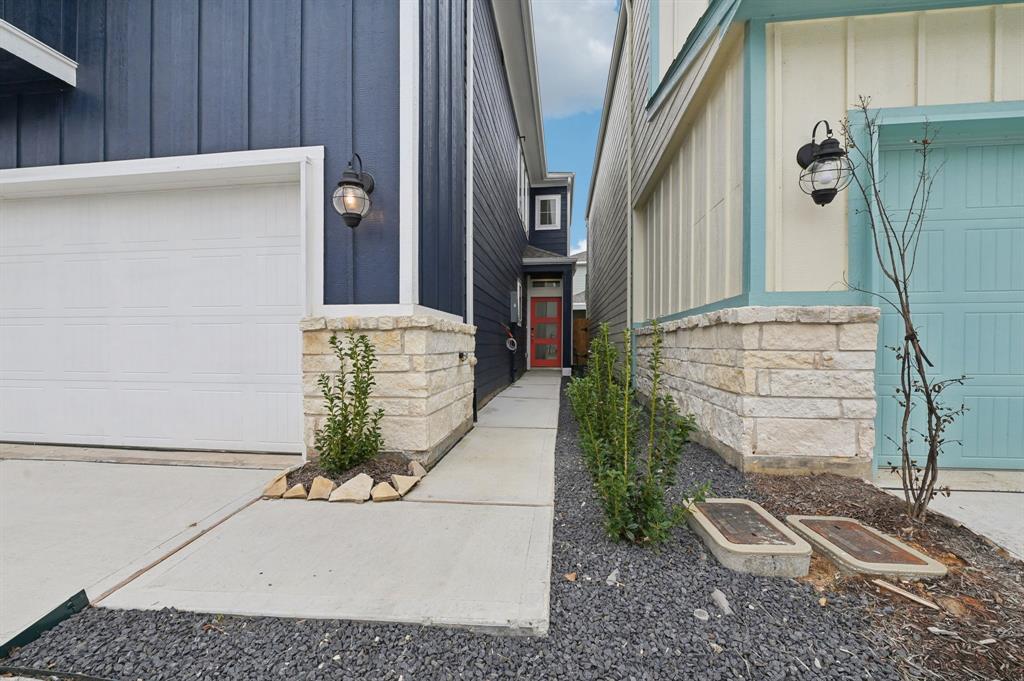 716 Seafoam Lane, Kemah, Texas image 4