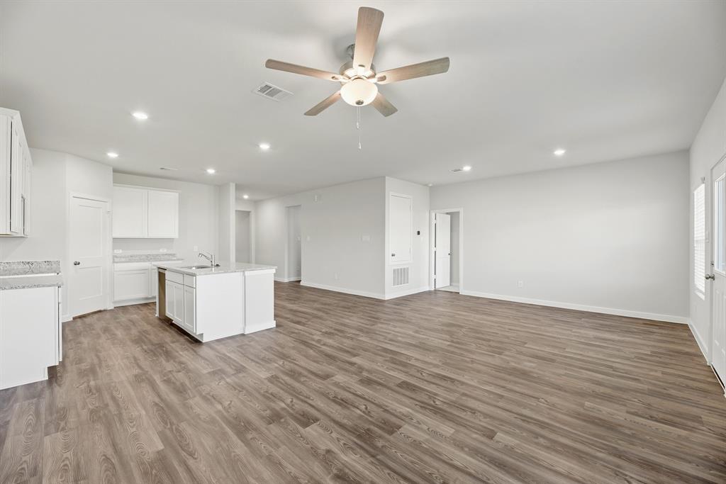 16985 Hazelnut Drive, Conroe, Texas image 8