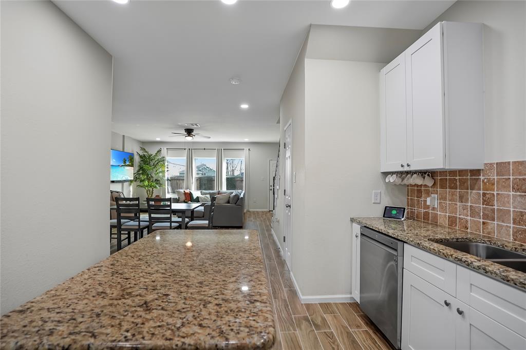 7950 Blue Street, Houston, Texas image 10