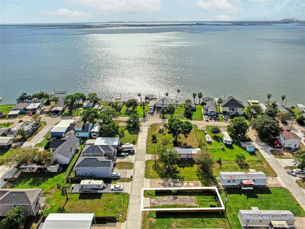 142 Flamingo Bight, Baytown, Texas image 11