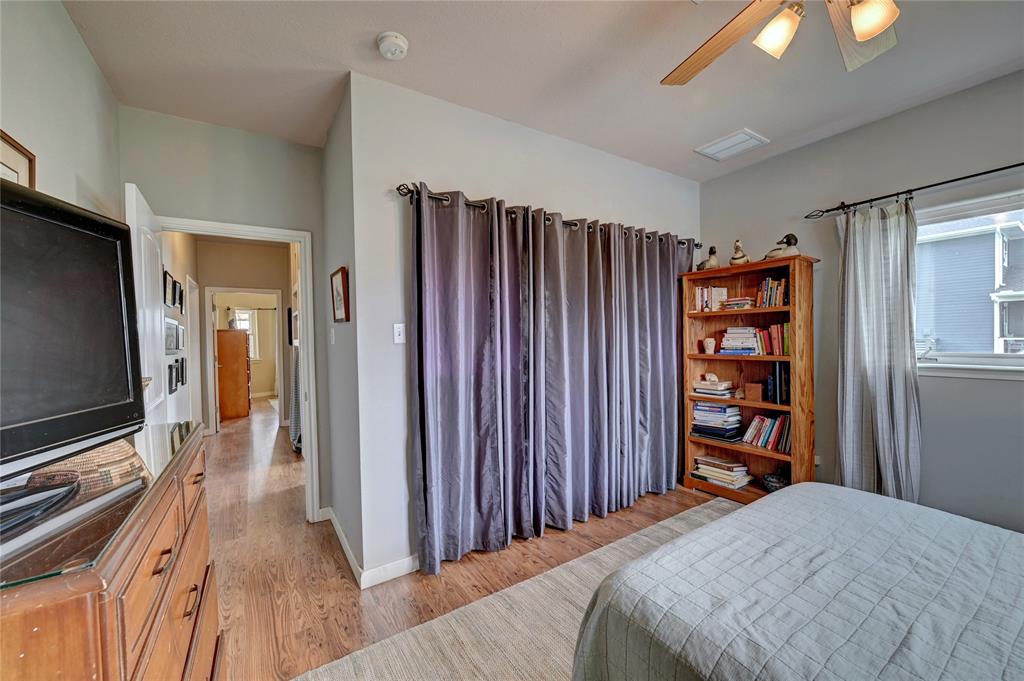 12802 E Conquistador Drive, Galveston, Texas image 15