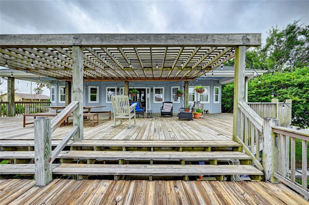 12802 E Conquistador Drive, Galveston, Texas image 29