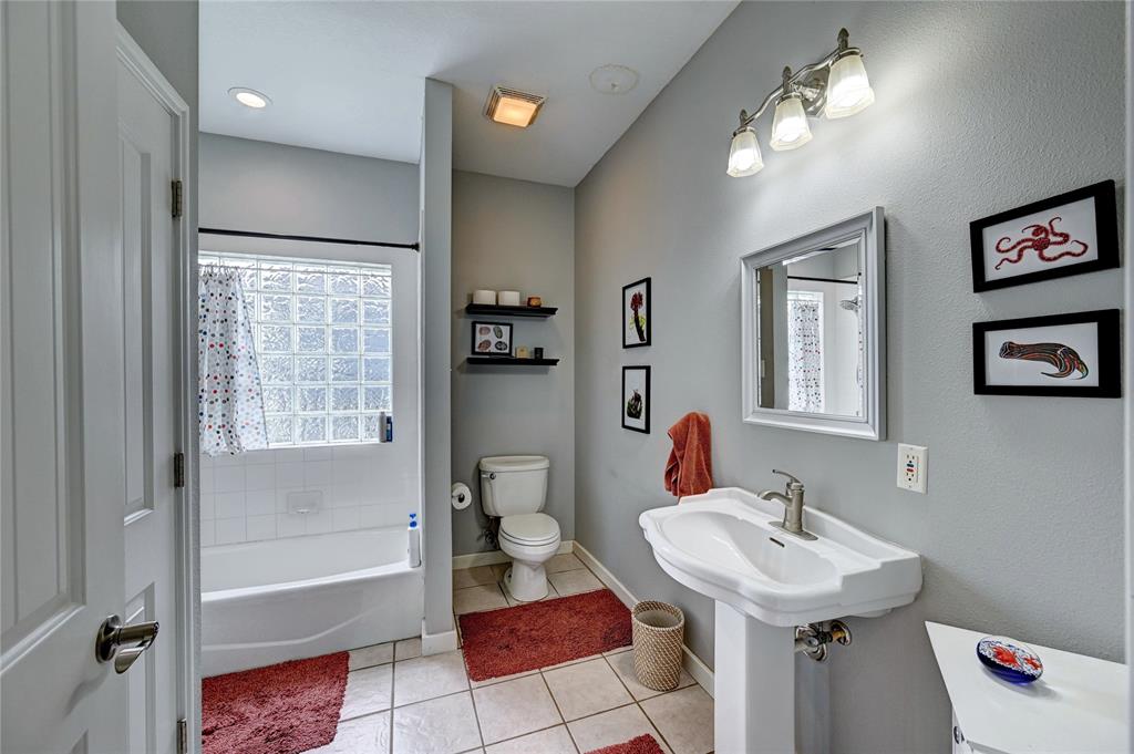 12802 E Conquistador Drive, Galveston, Texas image 13