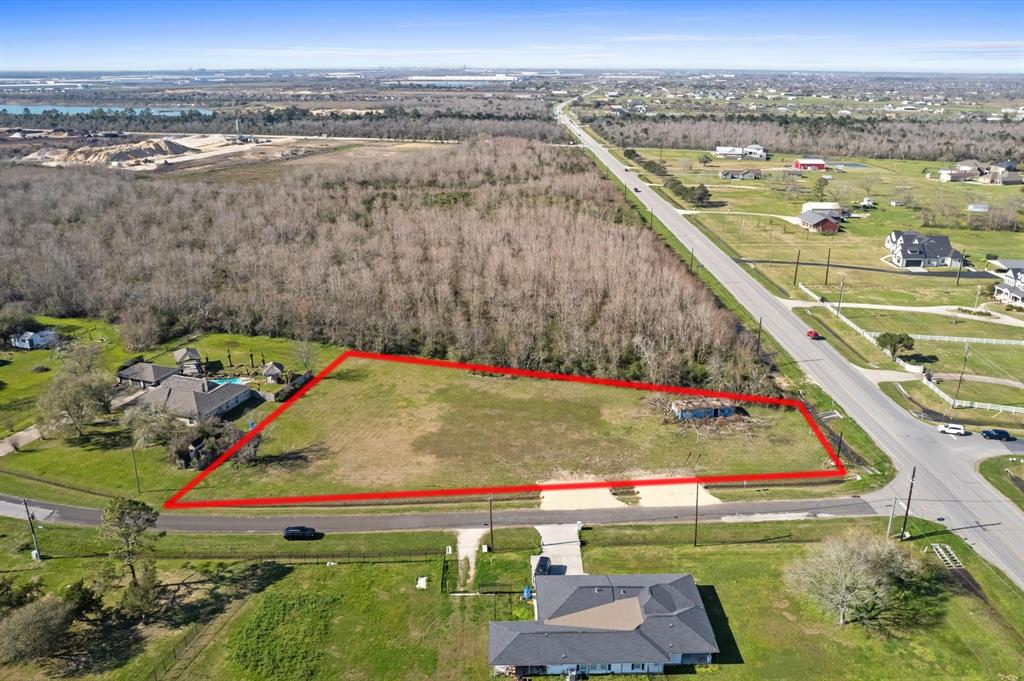 Beach Haven Drive, Baytown, Texas image 1