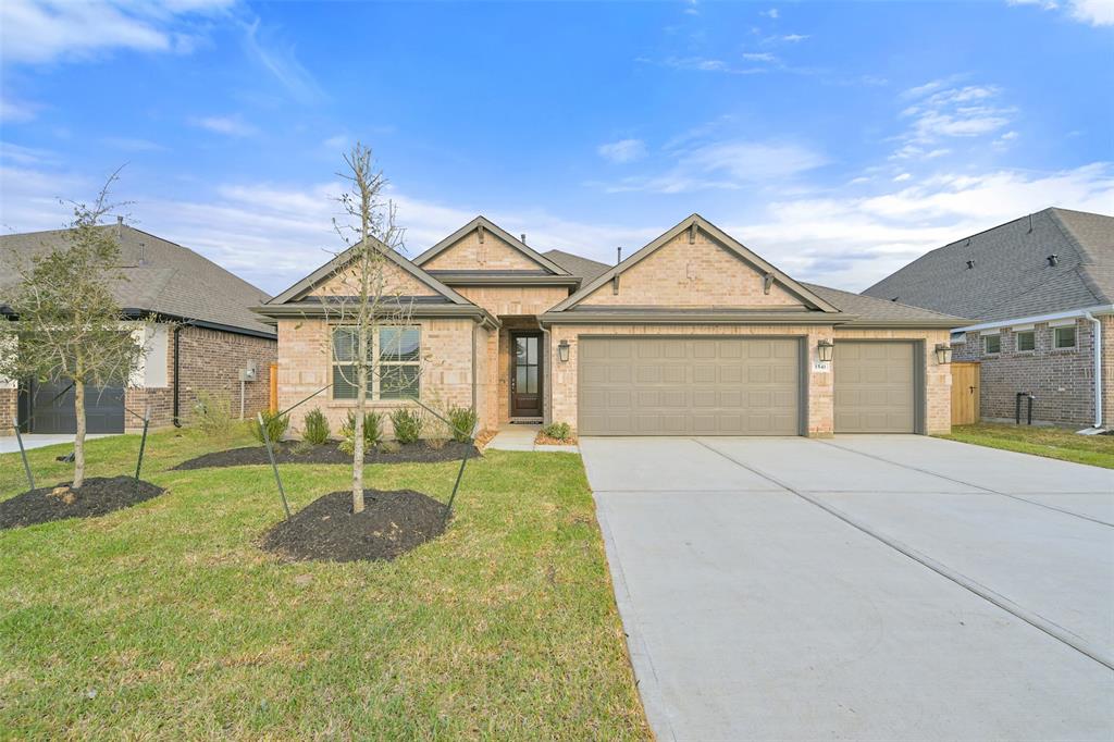 1541 Apache Heights Drive, Dayton, Texas image 1