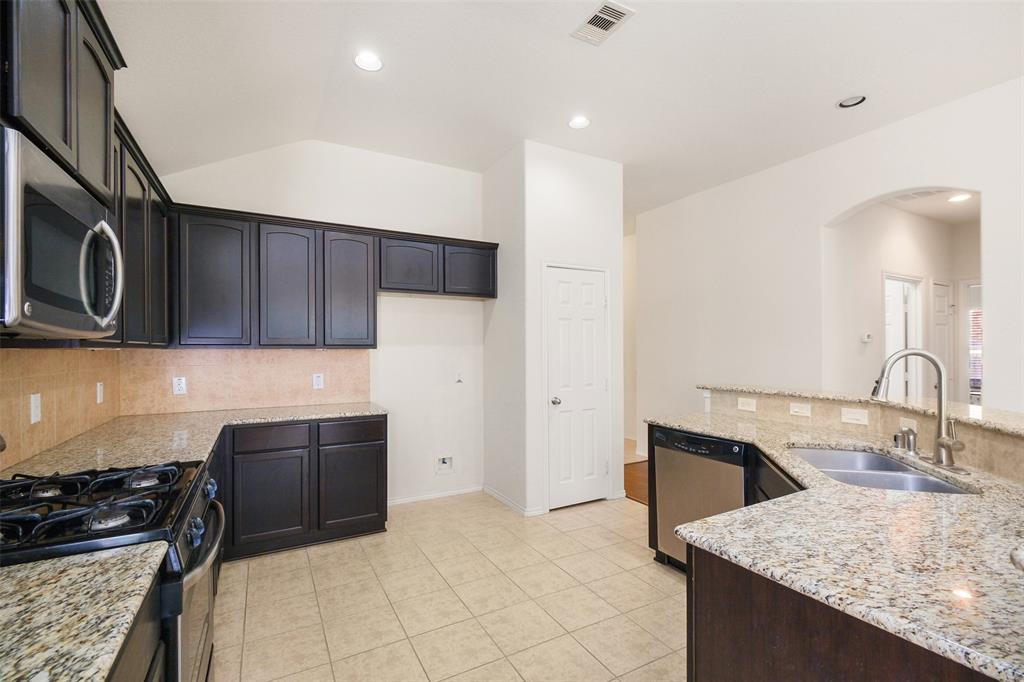 17414 Sandalisle Lane, Richmond, Texas image 9