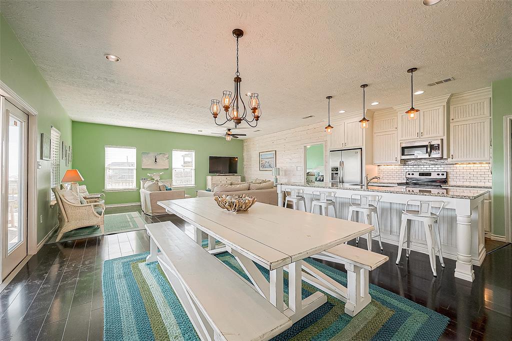 3401 Sand Castle Lane, Port Bolivar, Texas image 14