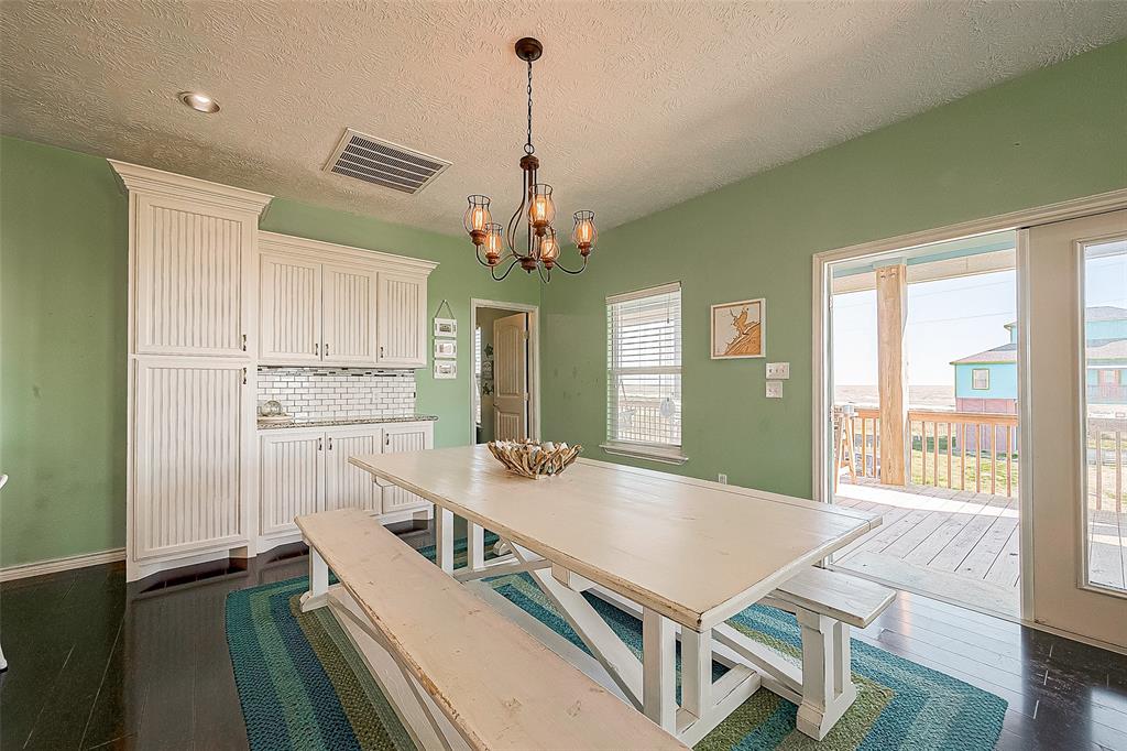 3401 Sand Castle Lane, Port Bolivar, Texas image 20