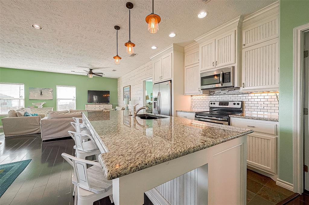 3401 Sand Castle Lane, Port Bolivar, Texas image 16