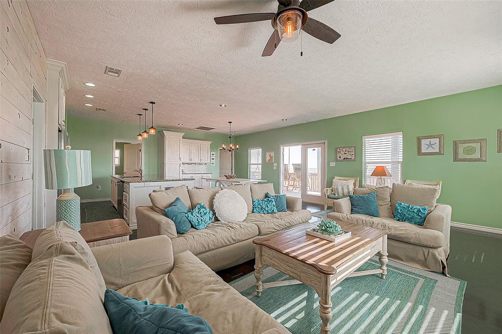 3401 Sand Castle Lane, Port Bolivar, Texas image 12