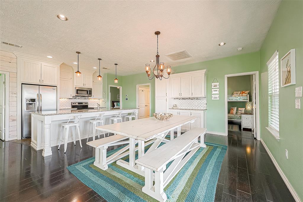 3401 Sand Castle Lane, Port Bolivar, Texas image 13