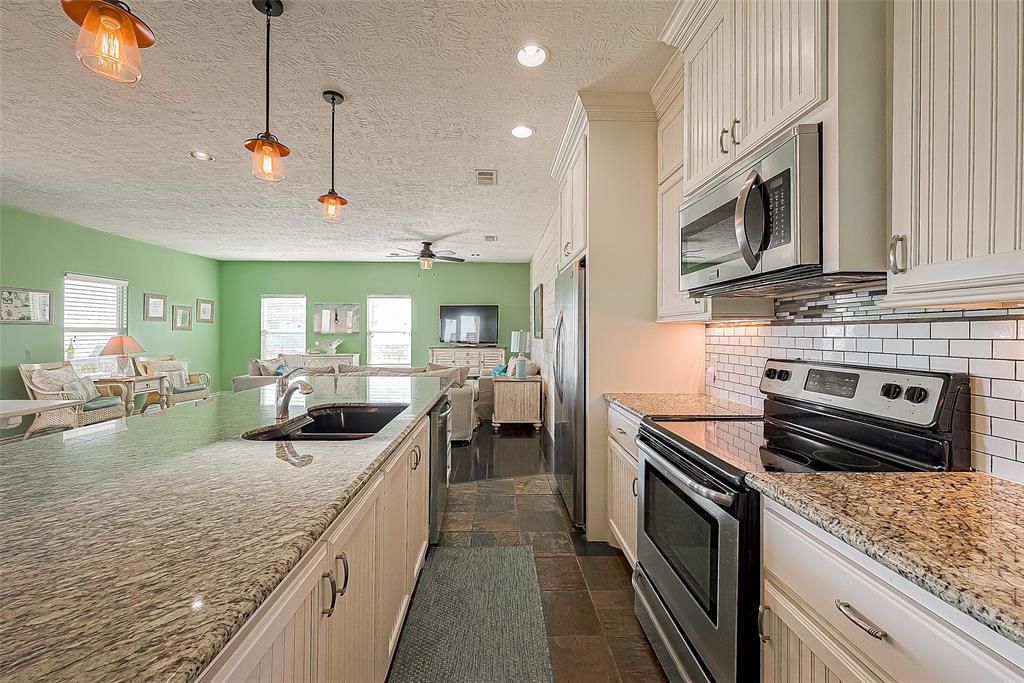 3401 Sand Castle Lane, Port Bolivar, Texas image 17