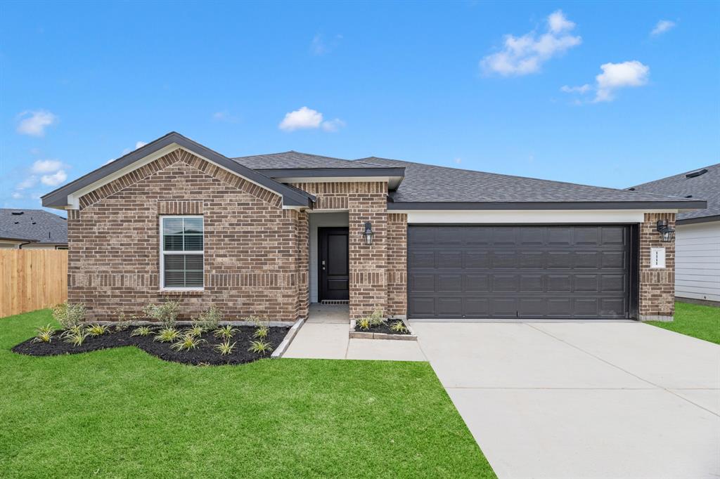 313 Robin Street, Angleton, Georgia image 2