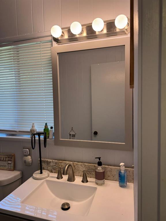 1464 Roadrunner Lane, Canyon Lake, Texas image 8