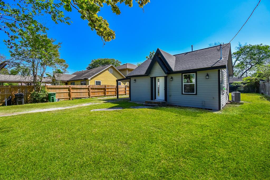 7816 Helmers Street, Houston, Texas image 3