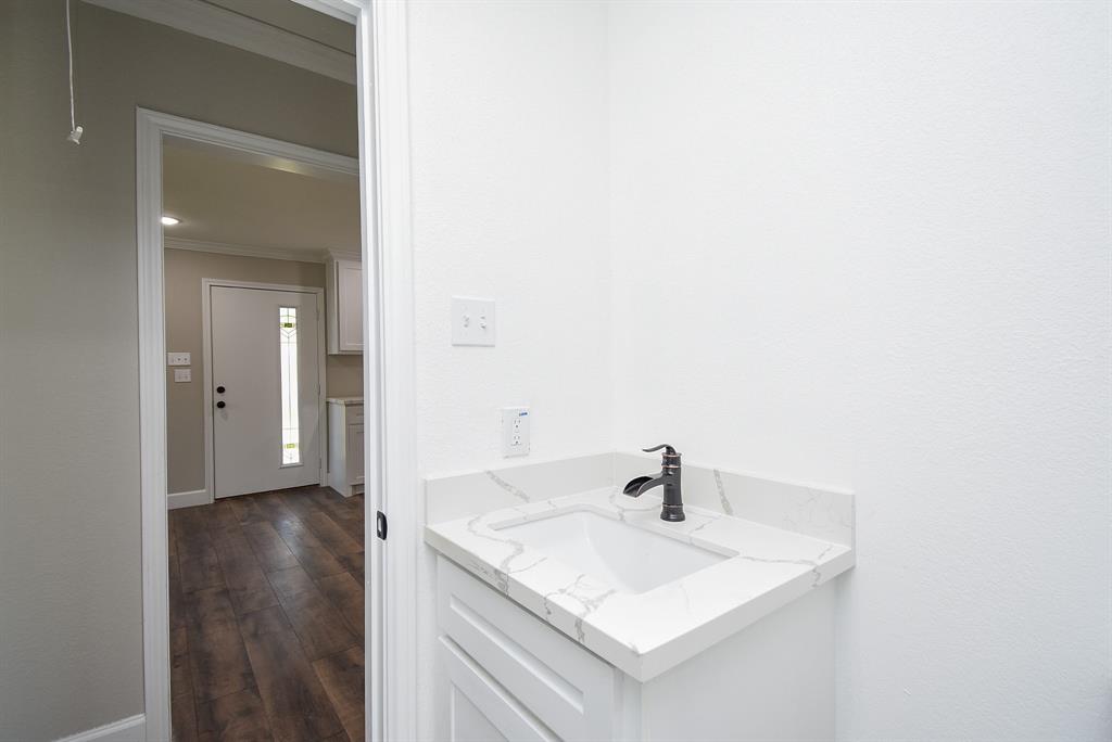 7816 Helmers Street, Houston, Texas image 33