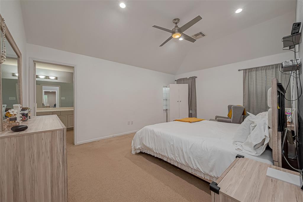 Houston, Texas 77049, United States, 5 Bedrooms Bedrooms, ,3 BathroomsBathrooms,Residential,Pending,44651