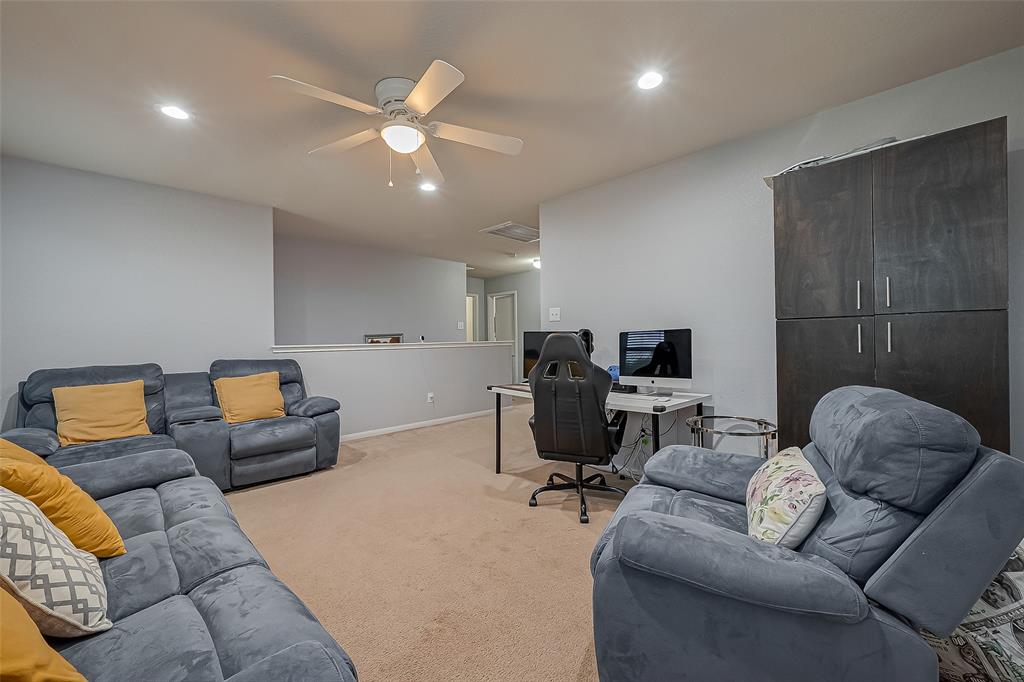 Houston, Texas 77049, United States, 5 Bedrooms Bedrooms, ,3 BathroomsBathrooms,Residential,Pending,44651