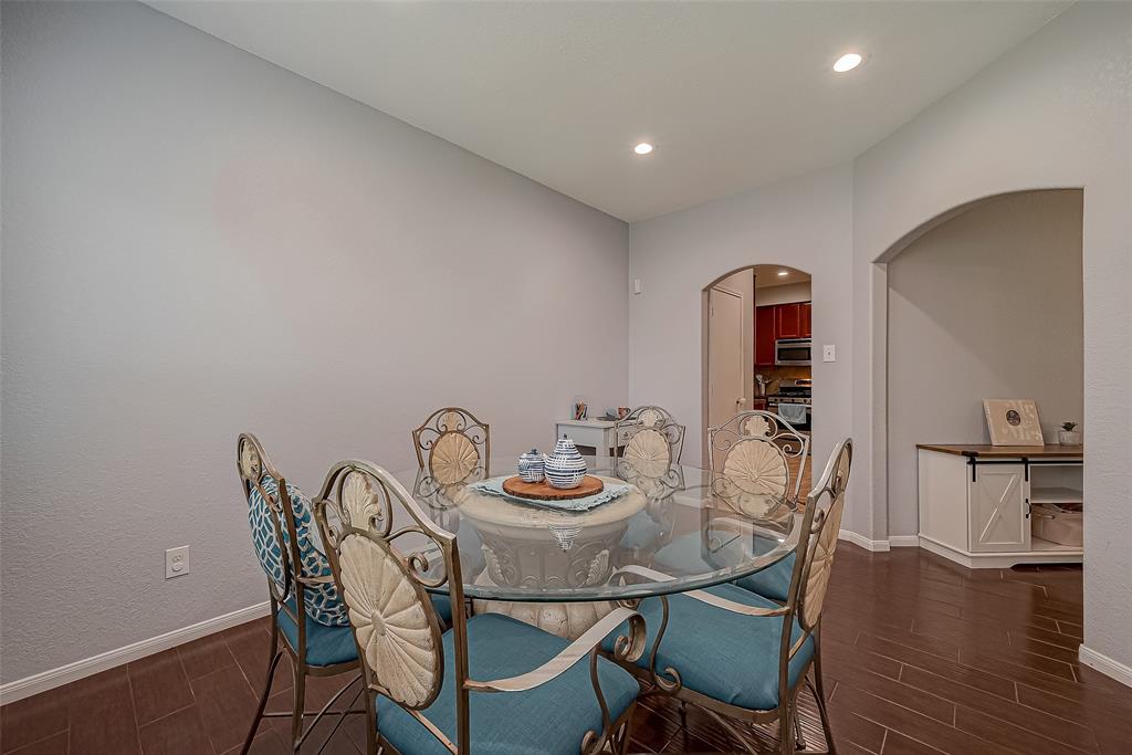 Houston, Texas 77049, United States, 5 Bedrooms Bedrooms, ,3 BathroomsBathrooms,Residential,Pending,44651