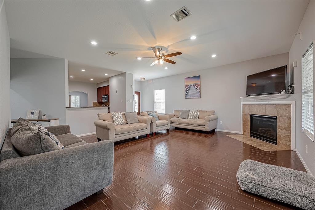 Houston, Texas 77049, United States, 5 Bedrooms Bedrooms, ,3 BathroomsBathrooms,Residential,Pending,44651