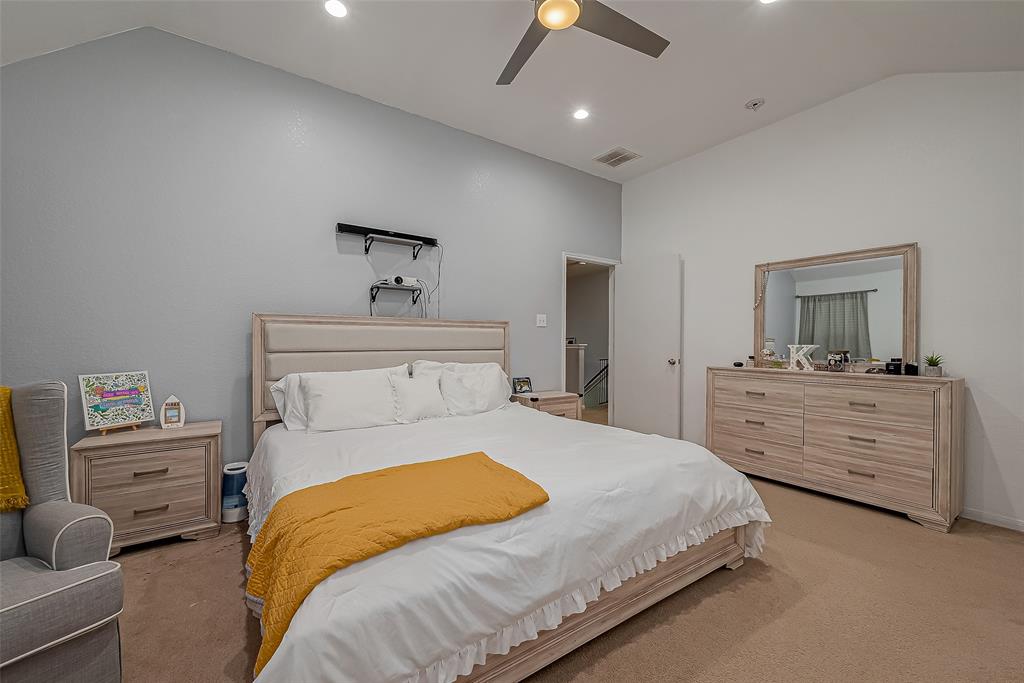 Houston, Texas 77049, United States, 5 Bedrooms Bedrooms, ,3 BathroomsBathrooms,Residential,Pending,44651