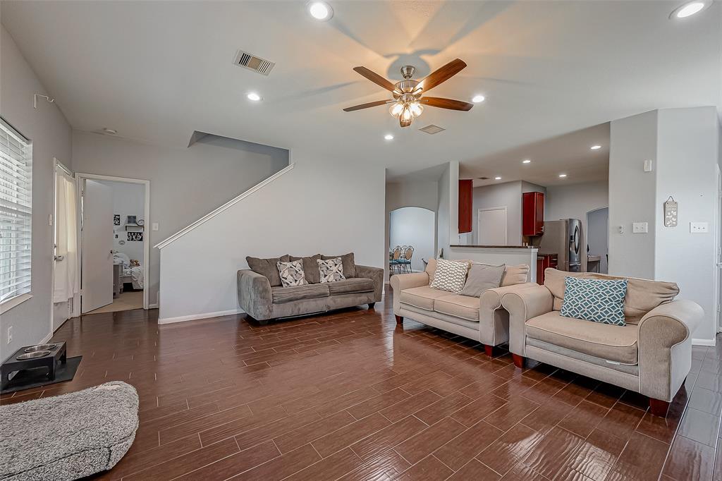 Houston, Texas 77049, United States, 5 Bedrooms Bedrooms, ,3 BathroomsBathrooms,Residential,Pending,44651