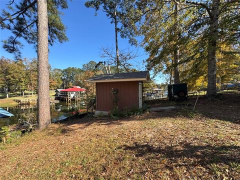 A home in Hemphill