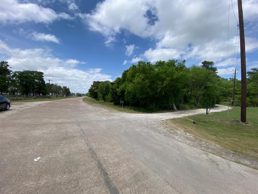 Tri City Beach Road, Baytown, Texas image 5