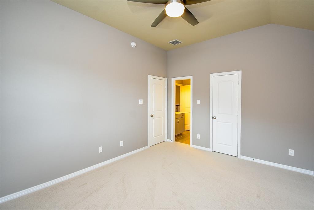 5006 Isidore Lane, Missouri City, Texas image 38