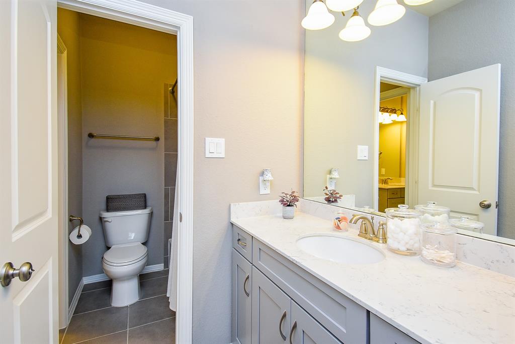 5006 Isidore Lane, Missouri City, Texas image 34