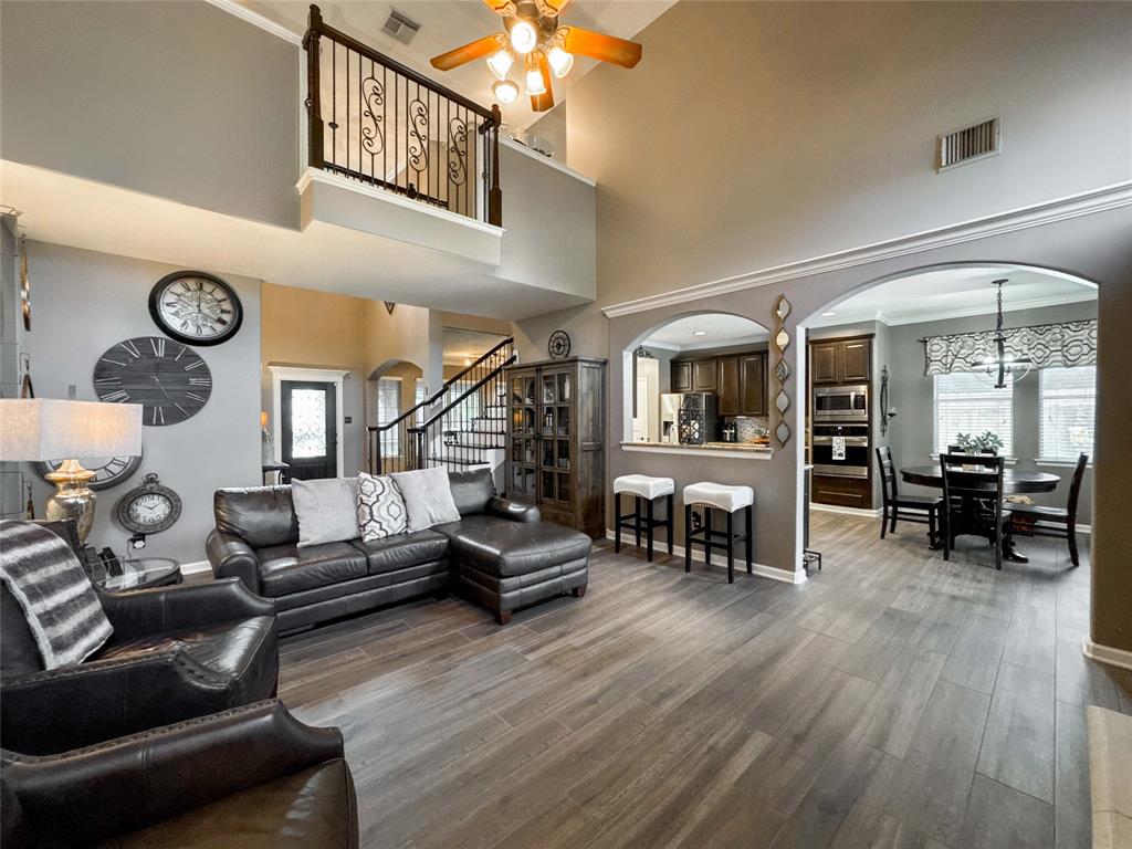 302 Magnolia Estates Drive, League City, Texas image 8