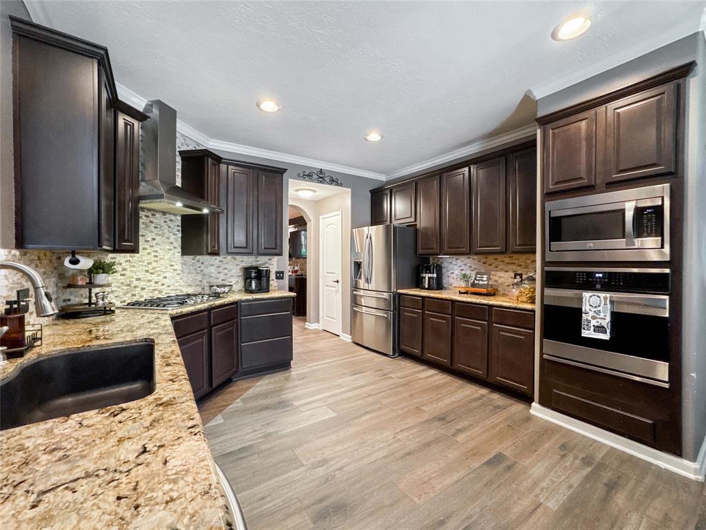 302 Magnolia Estates Drive, League City, Texas image 10