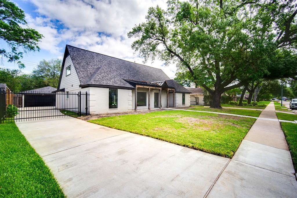 7710 Meadowvale Drive