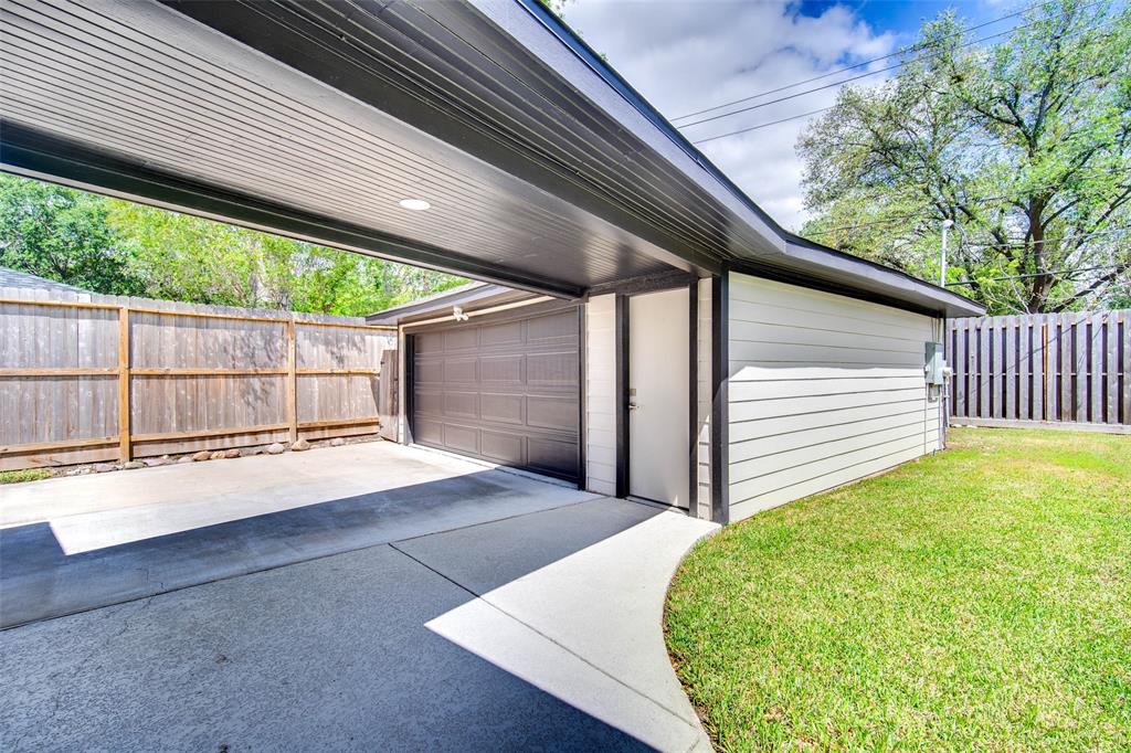7710 Meadowvale Drive