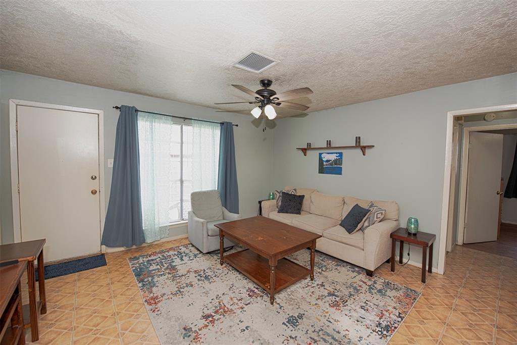 703 Avenue L, South Houston, Texas image 9