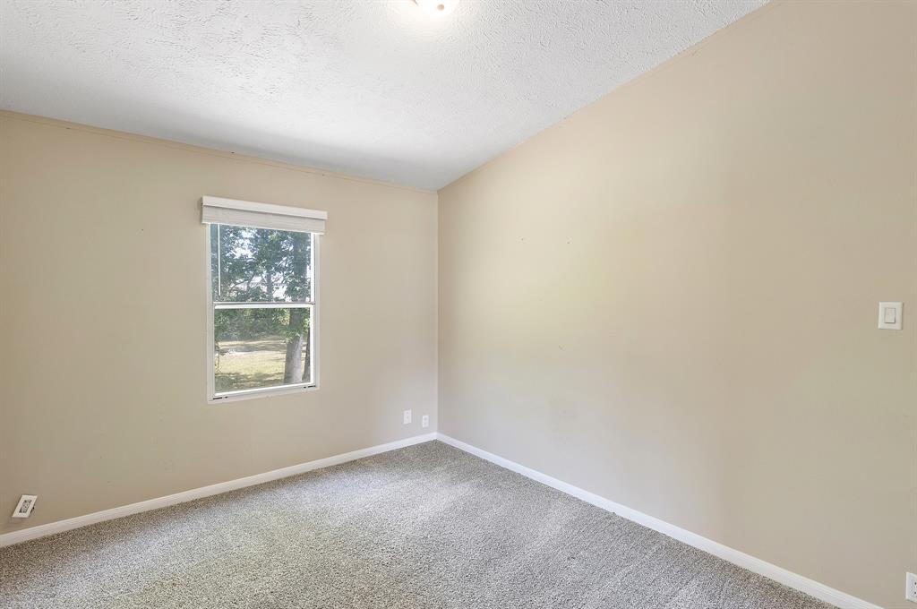 12207 Walraven Drive, Huffman, Texas image 24