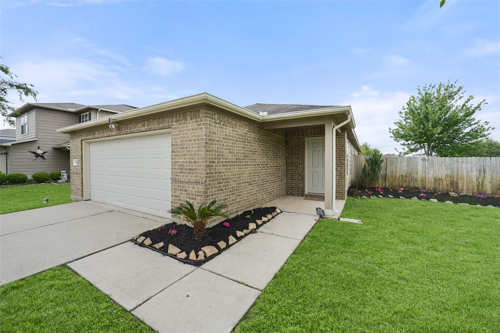1327 Athea Way Way, Rosenberg, Texas image 2