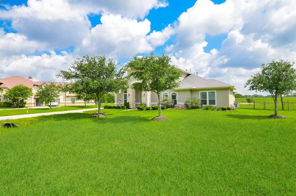 8811 Majesty Lane