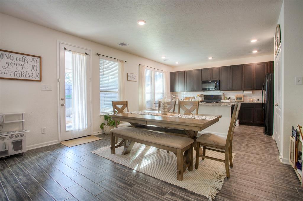 1925 Harmon Drive, Conroe, Texas image 10