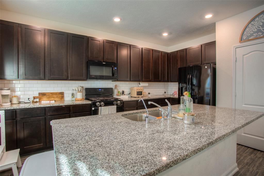 1925 Harmon Drive, Conroe, Texas image 13