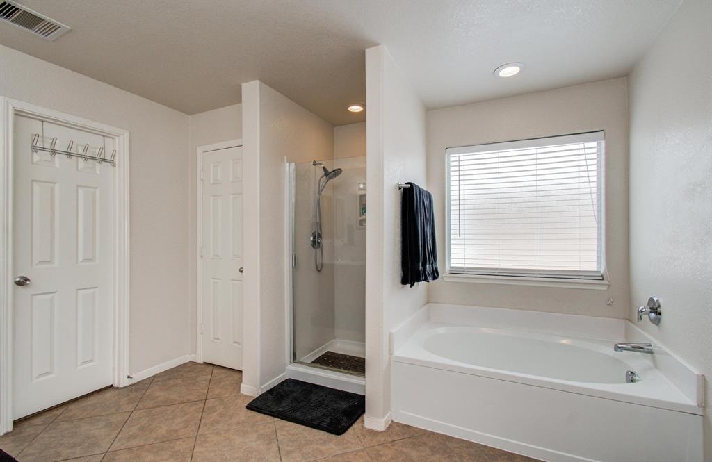 21522 Amesbury Meadow Lane, Spring, Texas image 19