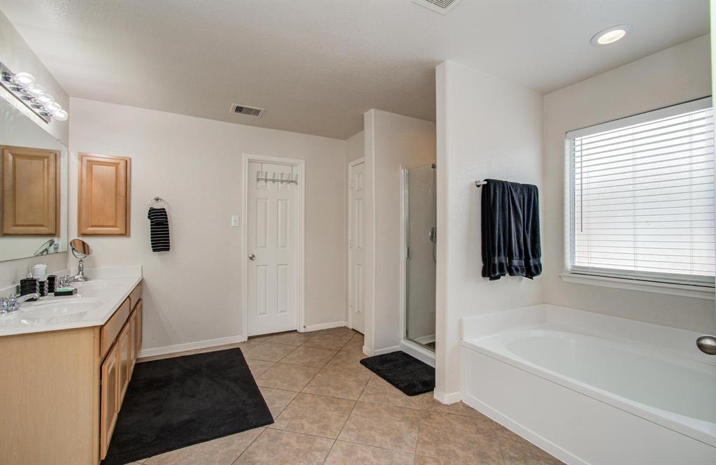 21522 Amesbury Meadow Lane, Spring, Texas image 18