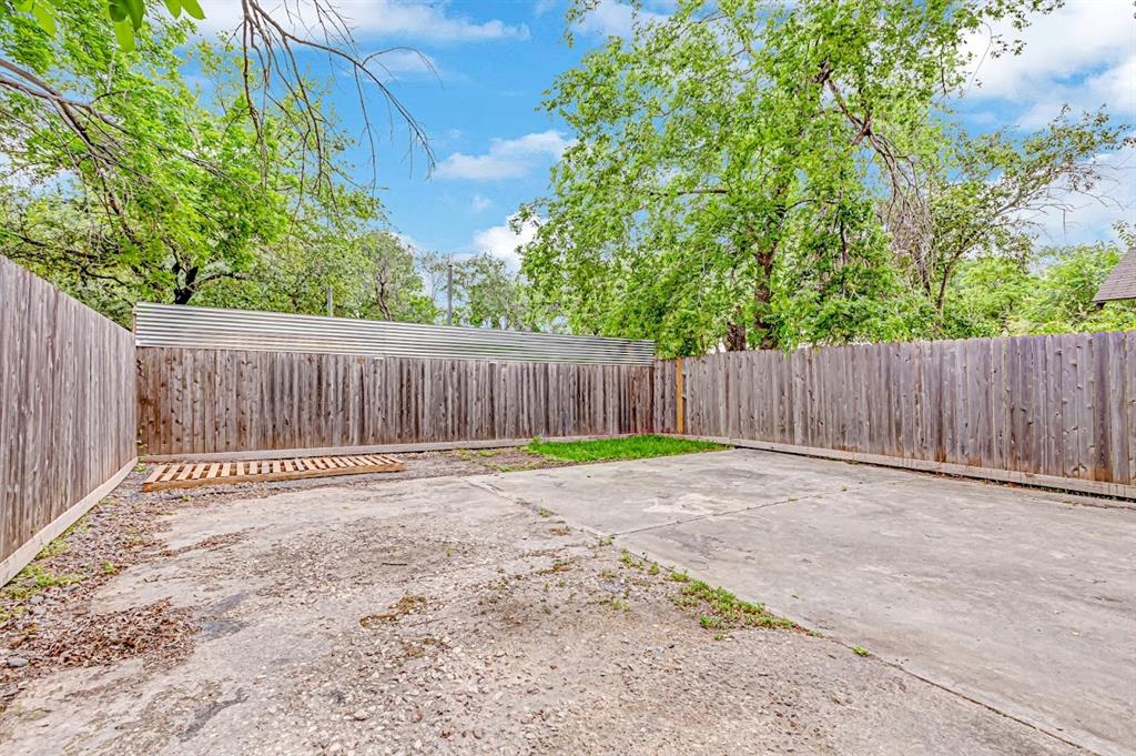 7711 Avenue L, Houston, Texas image 25
