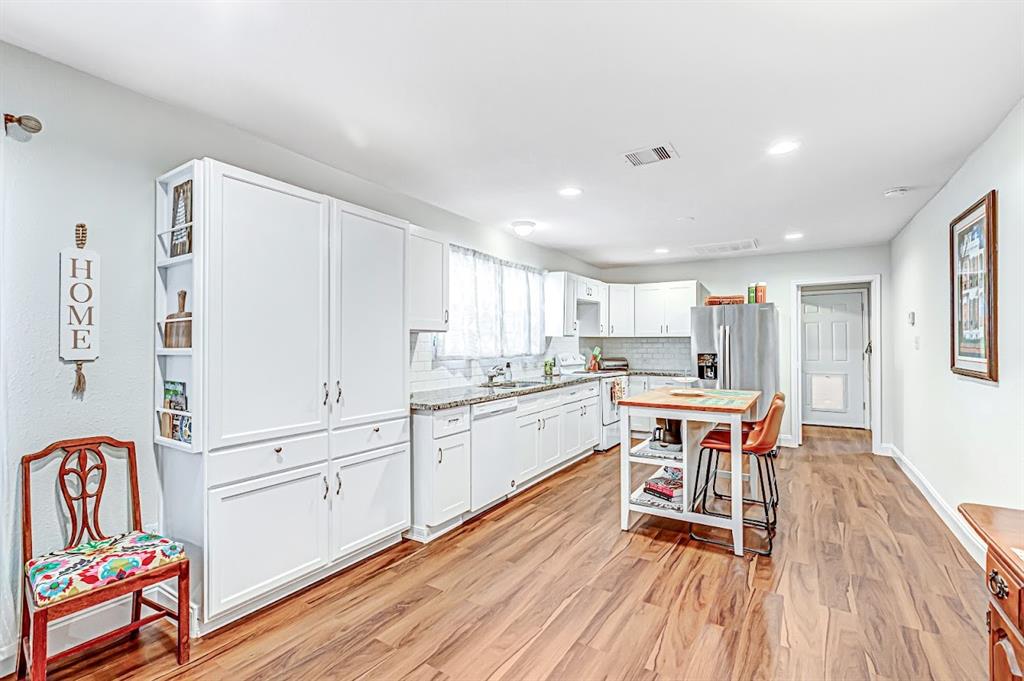 7711 Avenue L, Houston, Texas image 9