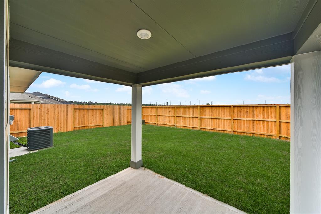 2792 Holly Laurel Drive, Alvin, Texas image 16