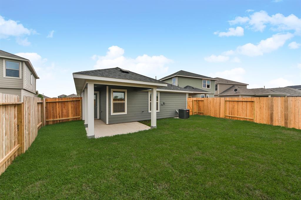 2792 Holly Laurel Drive, Alvin, Texas image 14