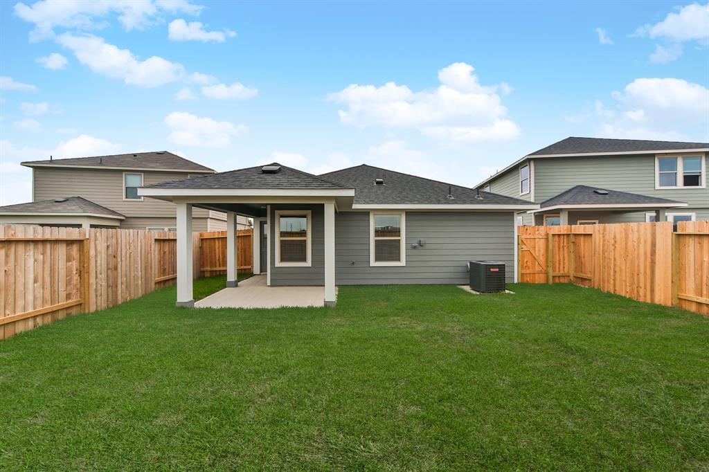 2792 Holly Laurel Drive, Alvin, Texas image 15