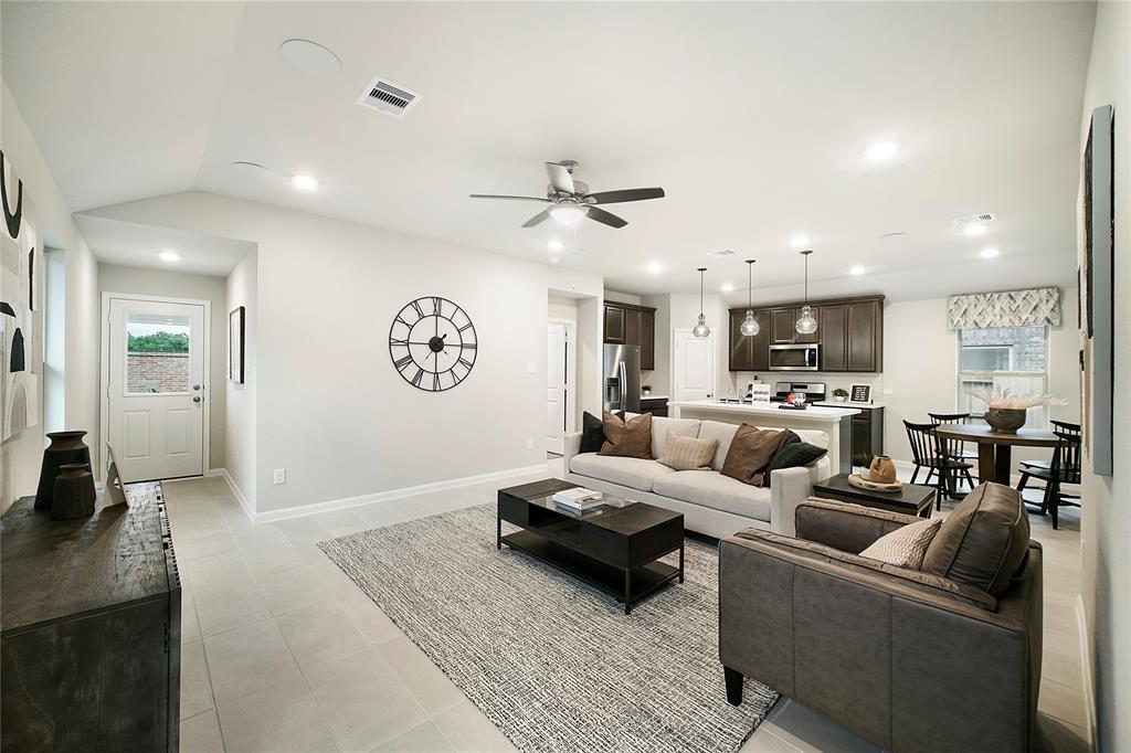 2792 Holly Laurel Drive, Alvin, Texas image 6