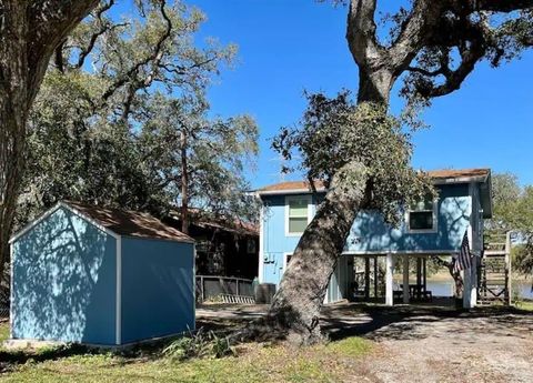 A home in Brazoria