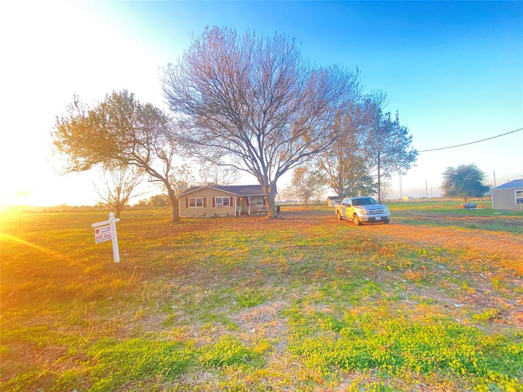 6514 Track Road, Beasley, Texas image 9